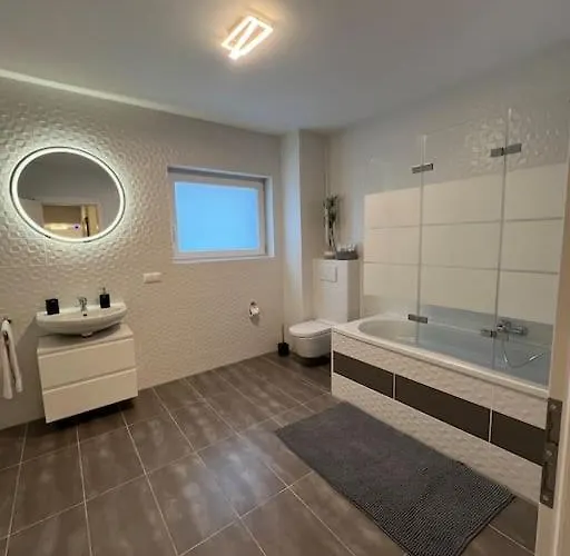 Und Stadt, Neben Mannheim, Heidelberg, Worms